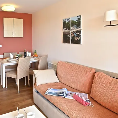 Apartment Le Village - B1 328 By Interhome *